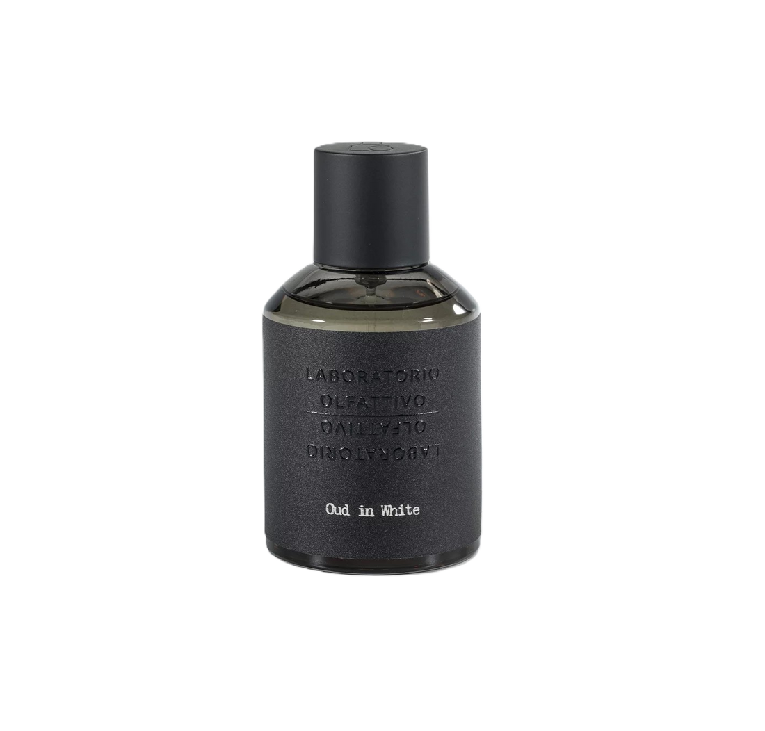 Oud in white