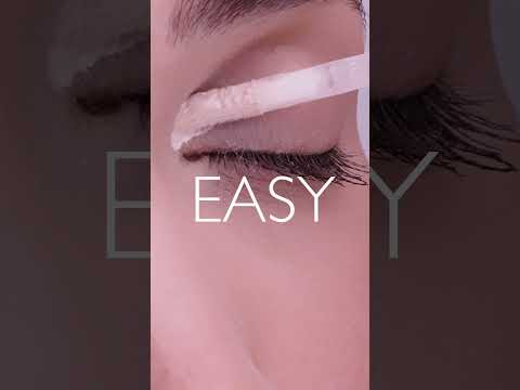LIQUID EYESHADOW GLOWING PEARL